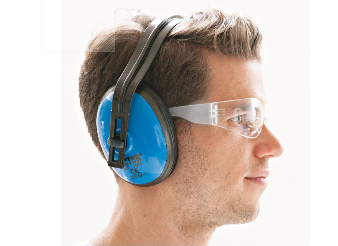 Schutzbrille sehr flach aus hartbeschichtetem Polykarbonat transparent